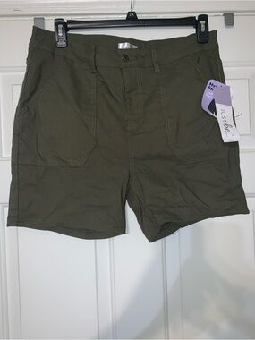 just be Olive Utility Cargo Shorts - Dark Olive Green
